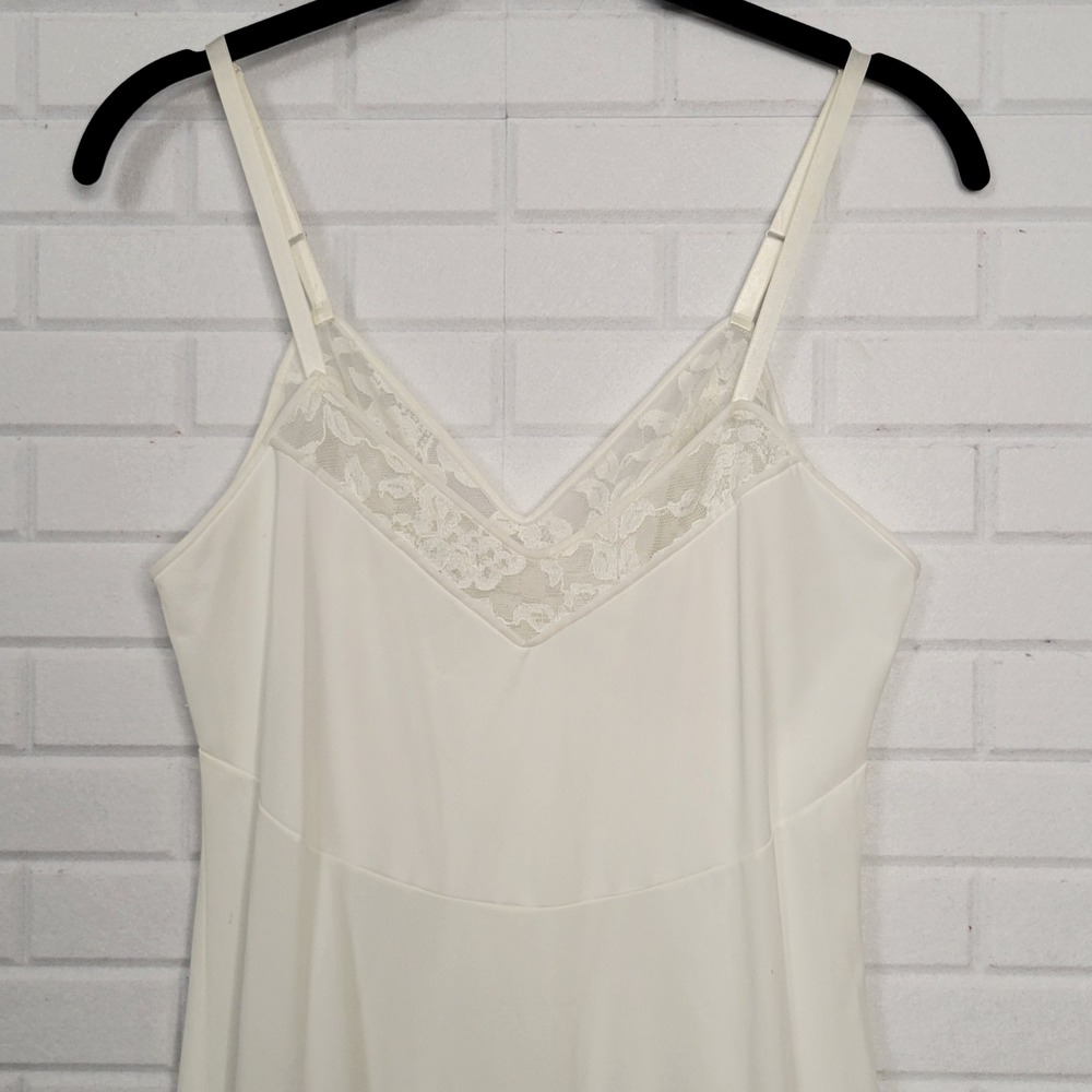 Vintage 70s White Lace Trim Full Slip Sz M 36 Mermaid Hem BombshellHem Lingerie - Picture 4 of 10